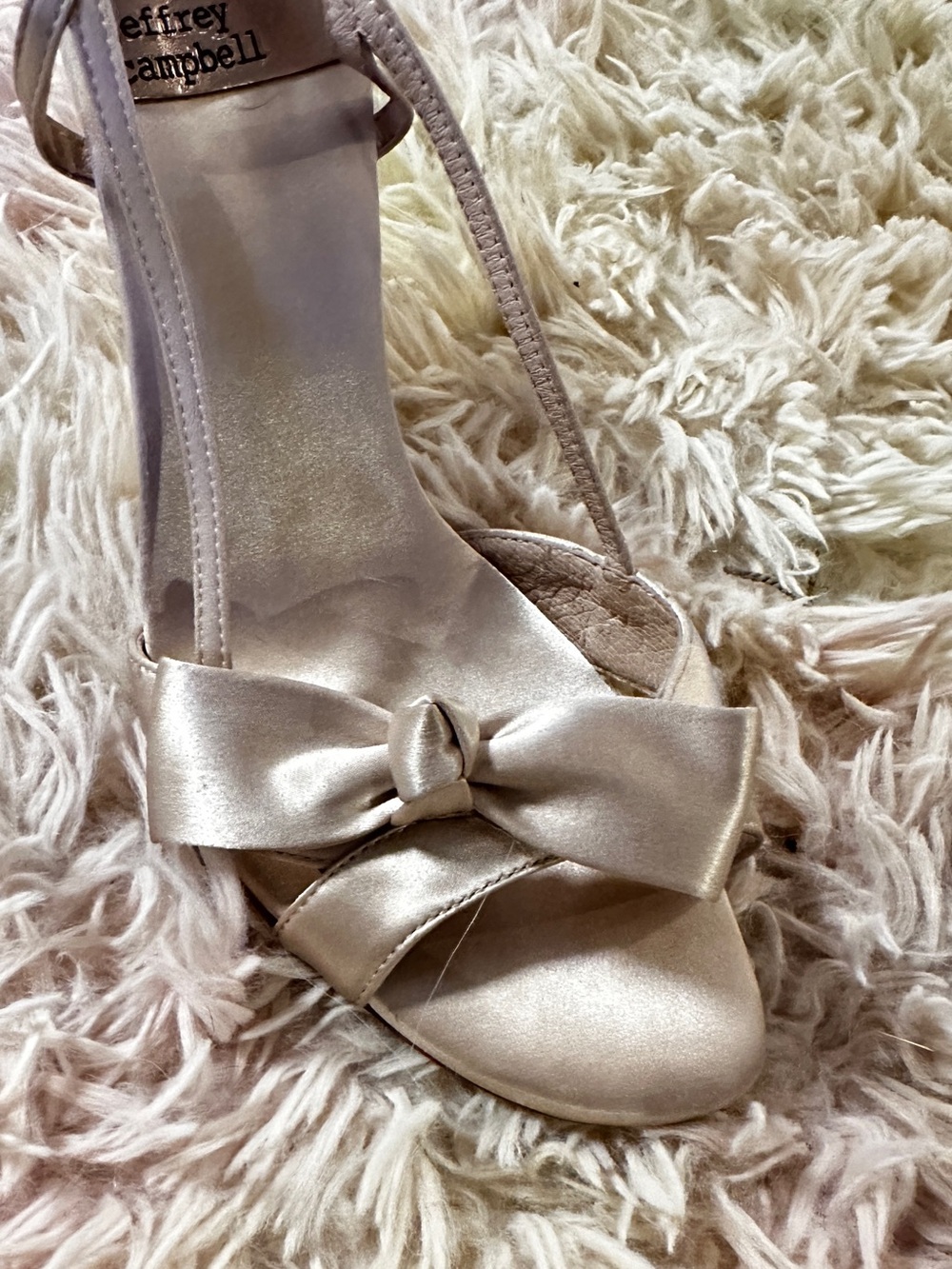 Jeffrey Campbell Satin Bow Heel Sandals Size 8 - Picture 10 of 10